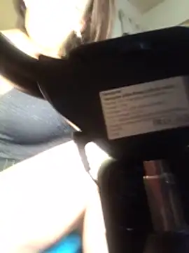 AndreaSFanSTo online show from February 4, 11:02 am