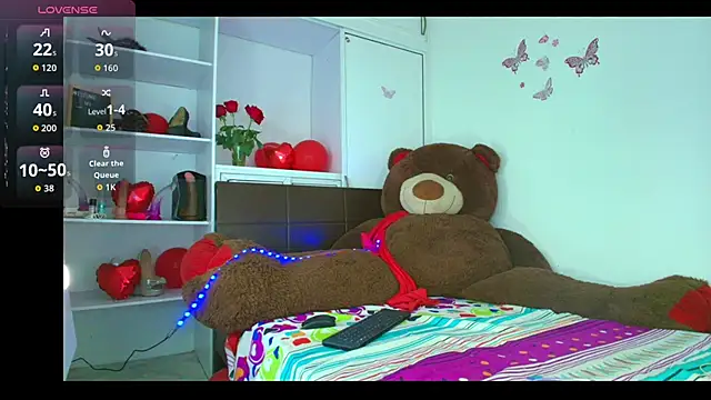 mia fernand online show from February 17, 1:49 am