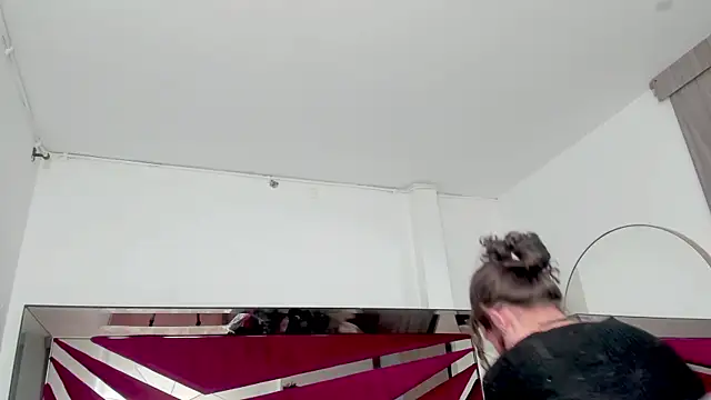 MarieTaylor  online show from April 10, 12:05 am