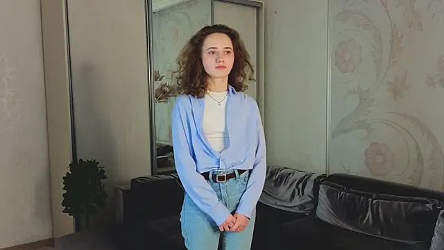 CuteLunette online show from December 5, 1:23 pm