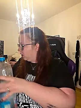 NaughtyNiia online show from December 16, 5:30 pm