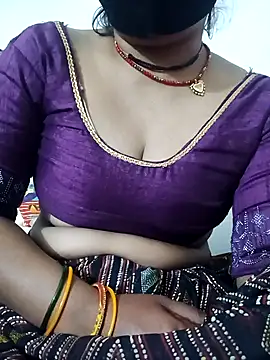 Neetu Singh143 online show from December 3, 7:16 pm