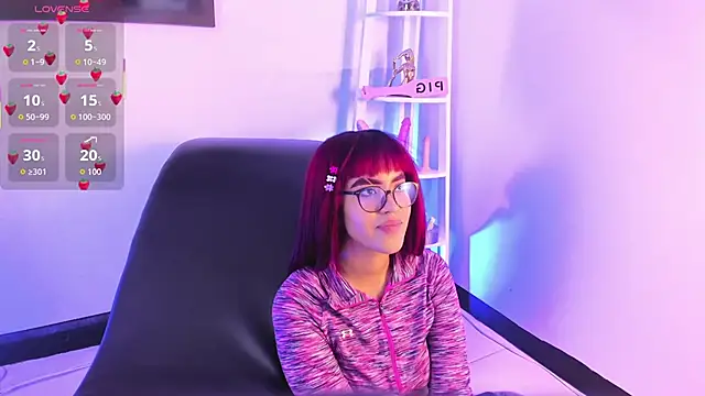 Taylor  Watson online show from February 3, 7:07 pm