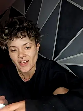 megan NL online show from December 18, 2:16 am