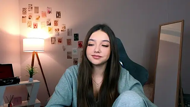 Vexorine online show from February 13, 8:10 pm