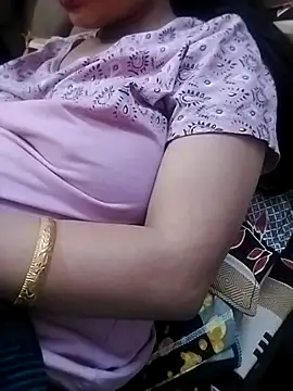 Priya Sharma04 online show from March 17, 9:19 pm