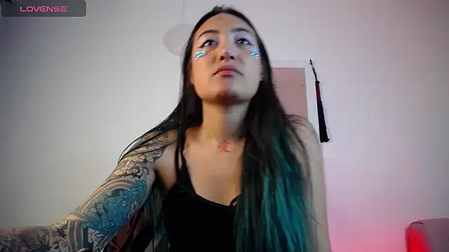 LunaAponte online show from February 4, 2:58 am