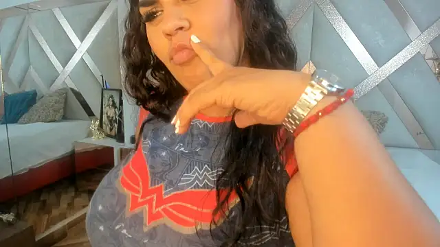 lathiffa online show from January 12, 2:17 am