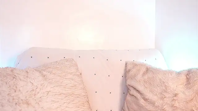 Mackenzie Lia online show from February 5, 12:24 am