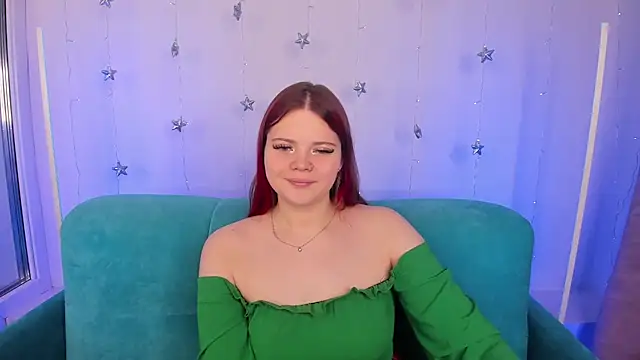 KellyFiery online show from December 17, 8:18 am