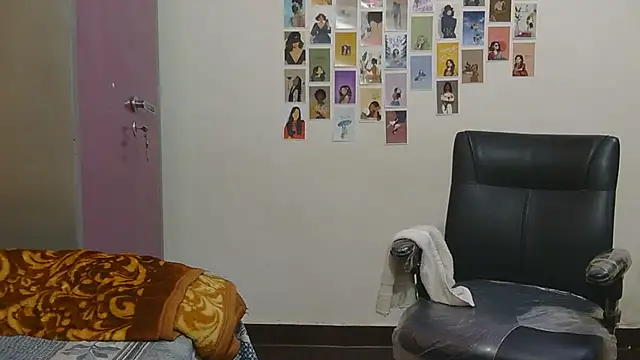 Honey Baby1 online show from June 5, 6:52 am