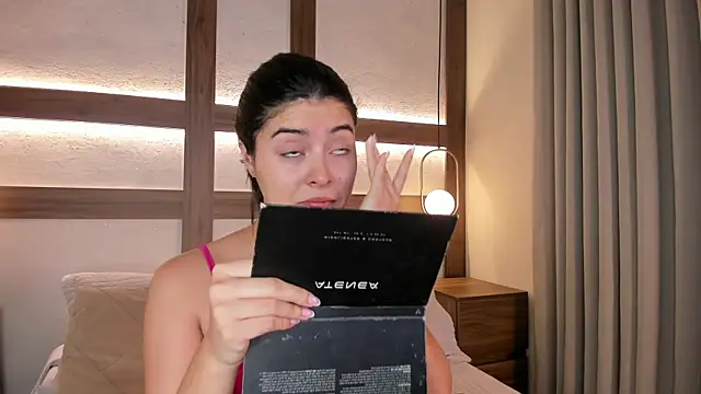 SarhaVega online show from April 4, 12:48 pm