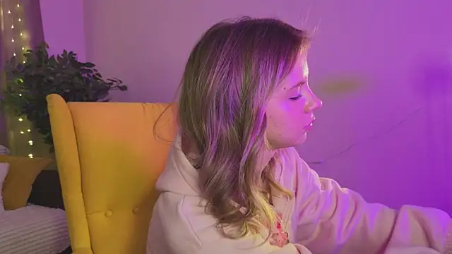 FelishaLaskin online show from November 25, 12:29 pm