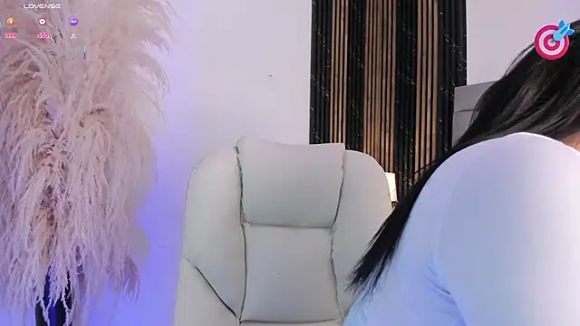 amaia santini online show from March 31, 7:03 pm