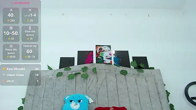 Tinyy Star online show from March 26, 5:36 pm