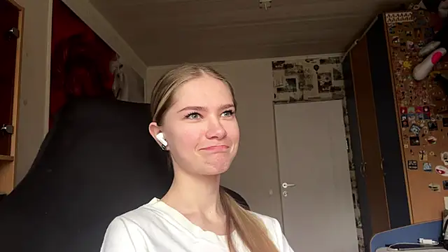 JesicaMortensen online show from November 27, 8:17 am