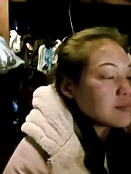 lynae-0 online show from November 22, 1:36 pm