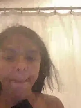 xoeewinters online show from November 26, 12:28 pm