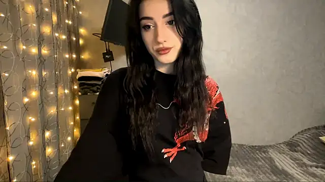 Meowluly online show from December 14, 9:09 pm