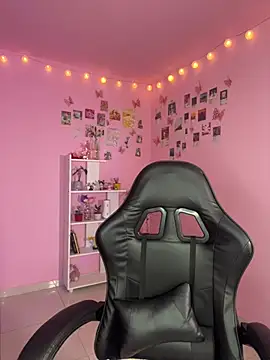 Davne  online show from February 10, 11:19 pm