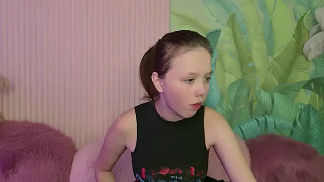 Samantha Martines online show from February 11, 3:35 pm