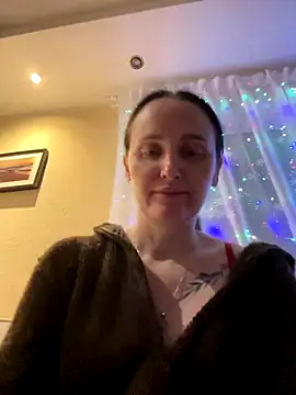 TomilaSi online show from December 16, 9:20 pm