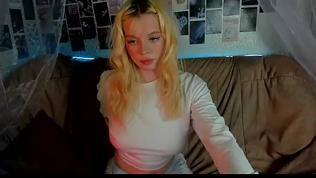 AlysaMeow online show from March 13, 10:33 pm