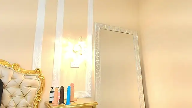 HallieStone online show from March 20, 12:32 pm