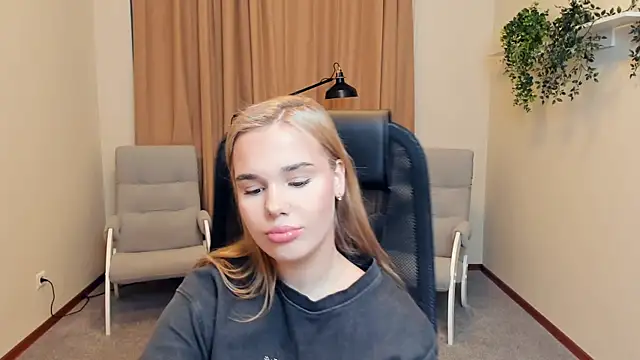 CorrineSchrodt online show from November 29, 2:54 pm