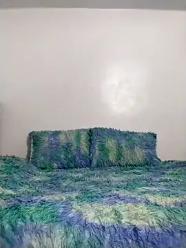 NiinaHans online show from November 28, 11:02 am