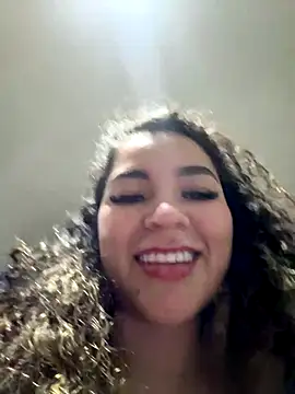 VictoriaaRose online show from November 27, 2:47 am