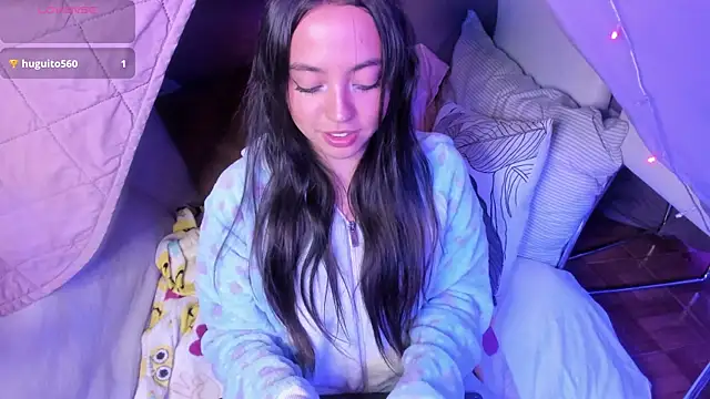 Laraa Rouss  online show from December 3, 3:53 am