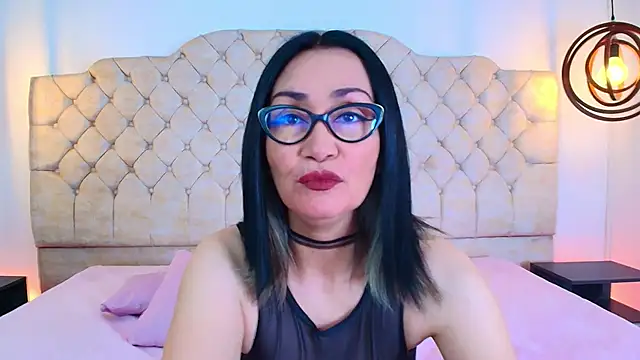 Lucy1 Lane online show from November 26, 11:22 am