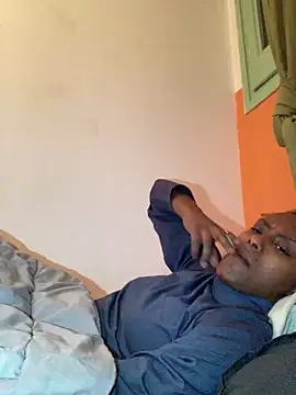    Hannah    online show from December 17, 11:53 pm