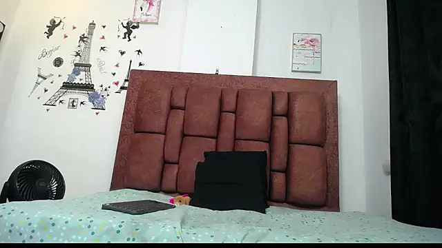 varascott online show from April 18, 7:51 pm