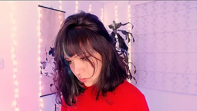 justmartina  online show from April 9, 3:09 am