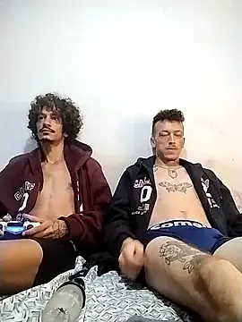 theyllorwillian online show from December 5, 6:24 am