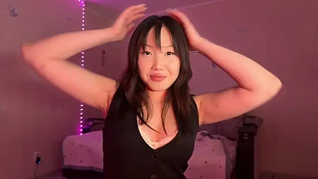 darsywhispers online show from November 27, 1:14 pm