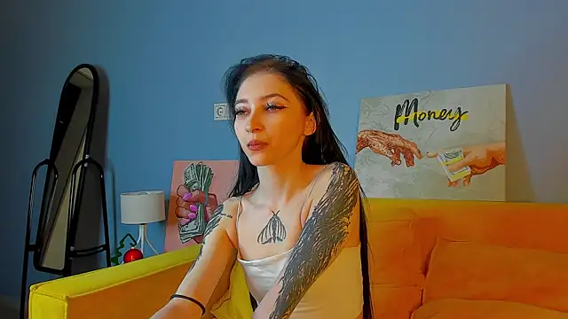 Ellen Hops online show from December 3, 4:15 am