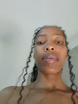 MsParisSmith online show from February 26, 8:19 pm