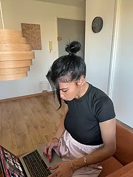 Soniaxxx31 online show from February 3, 10:42 am