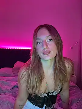 madlynginger online show from November 30, 9:19 pm