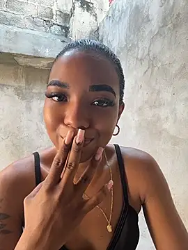 caro ebony online show from April 19, 8:11 pm