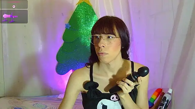 kattycat   online show from December 19, 5:21 am