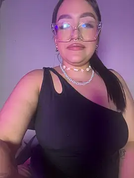 IvyyStone  online show from December 18, 10:36 pm