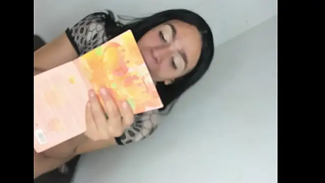 violetaebony online show from February 14, 12:40 pm