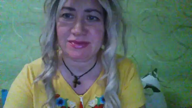 ClaireShannon online show from January 5, 6:22 pm