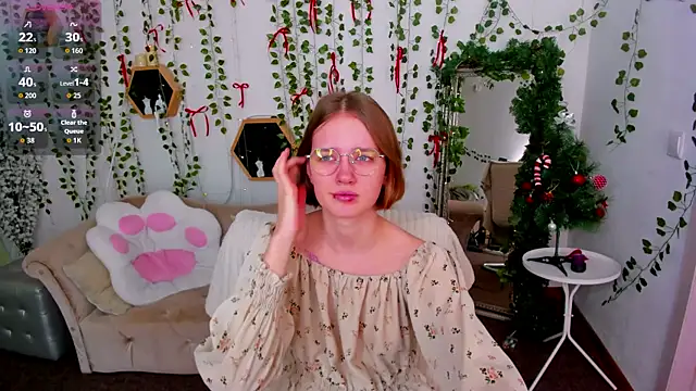 Mia Mooore online show from January 9, 1:26 pm