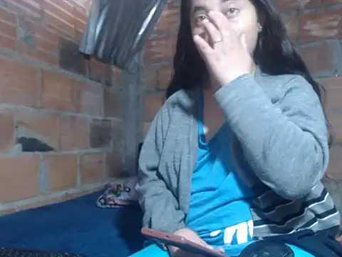 sammyyblondee online show from November 28, 2:42 pm