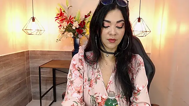 MarianaMontezz online show from May 21, 8:29 pm